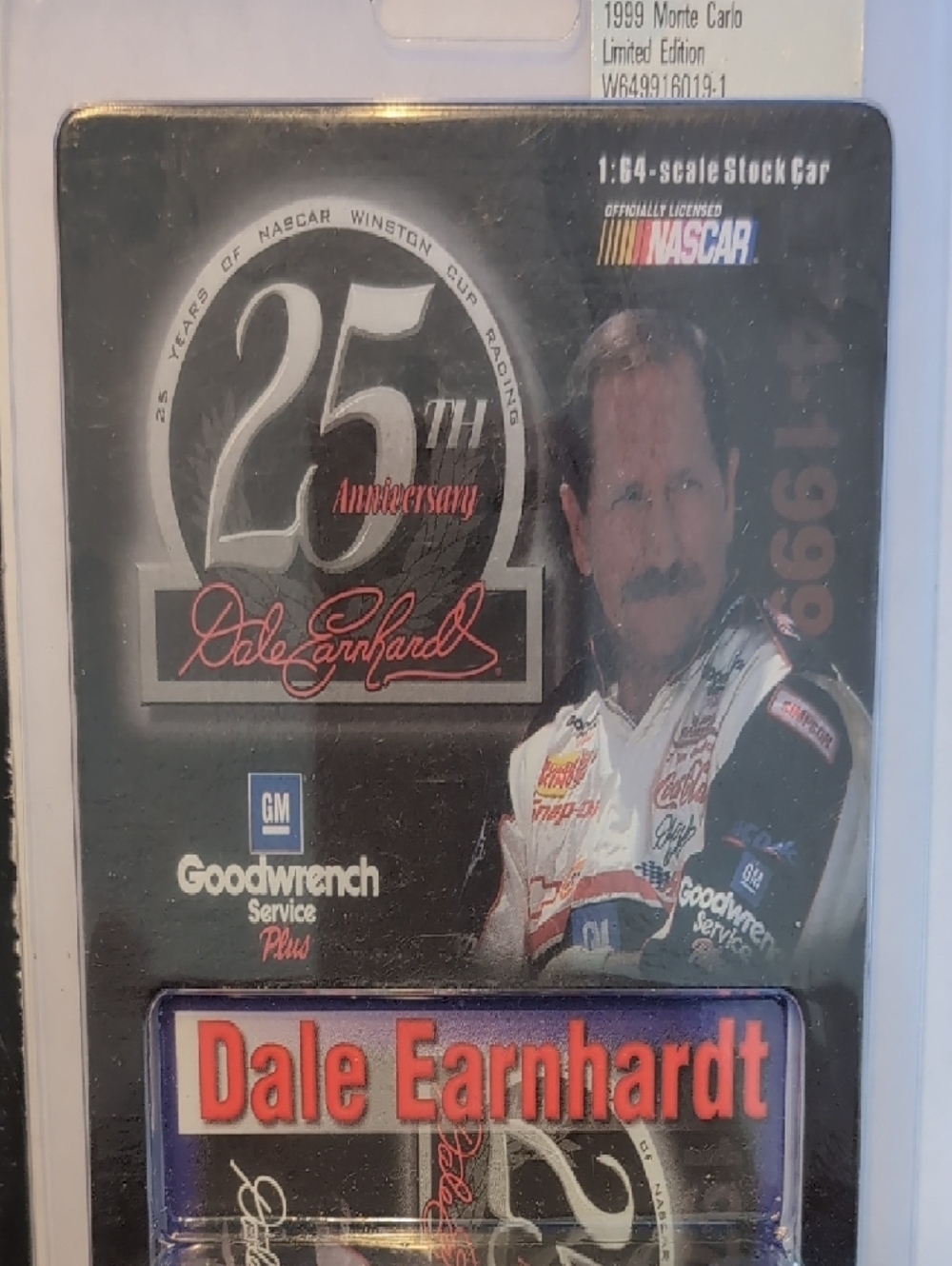 Dale Earnhardt Goodwrench #3 Black Die-Cast Car Set - Picture 2 of 7